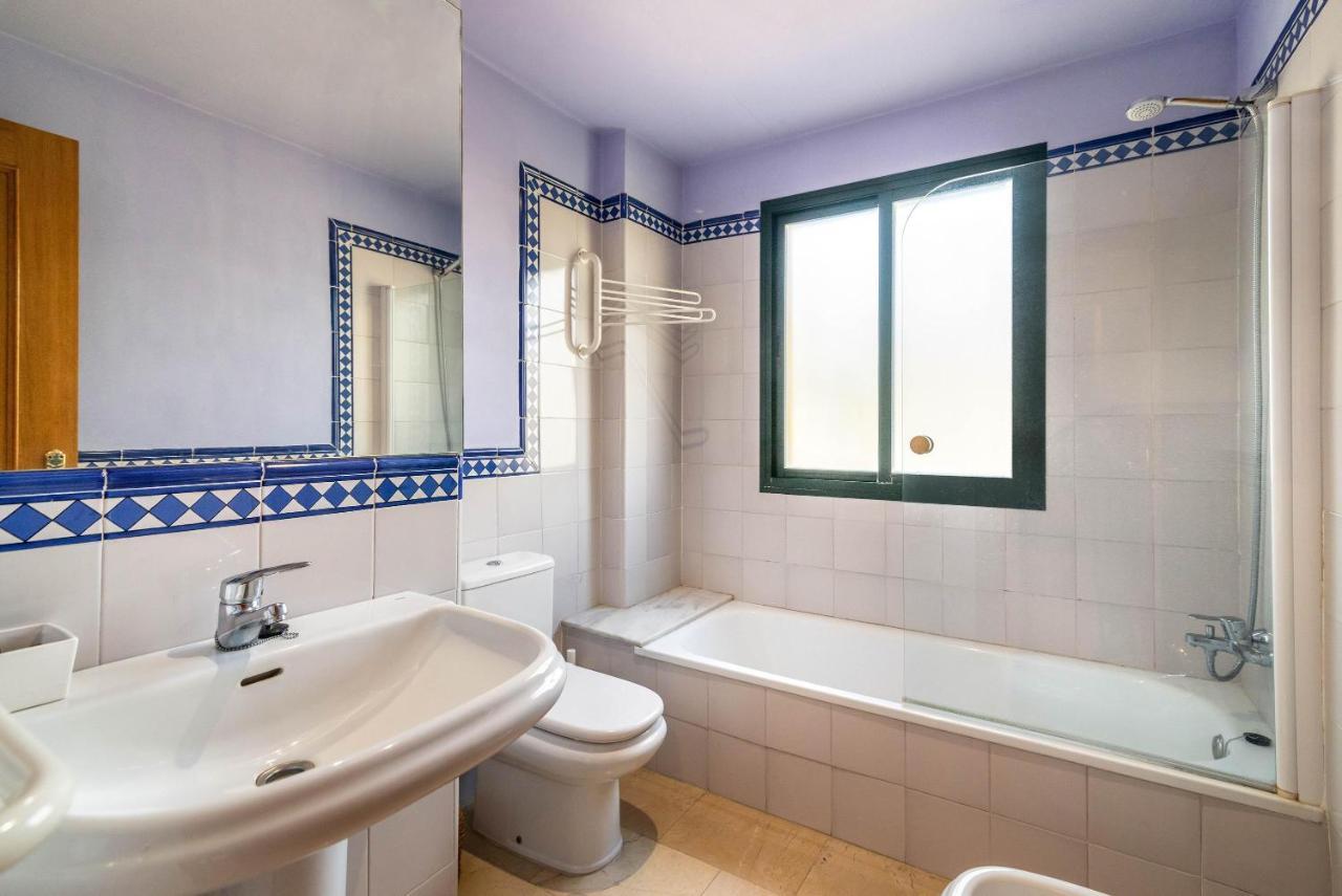Spacious Apartment In Марбелья Екстер'єр фото